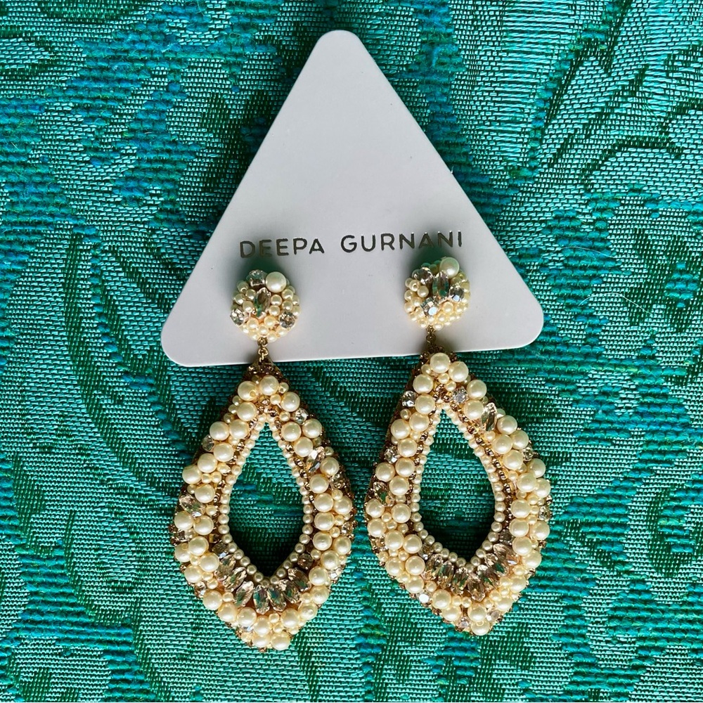 Deepa Gurnani Pearl & Rhinestone Statement Chandelier Earrings Ivory NWT - Picture 13 of 14